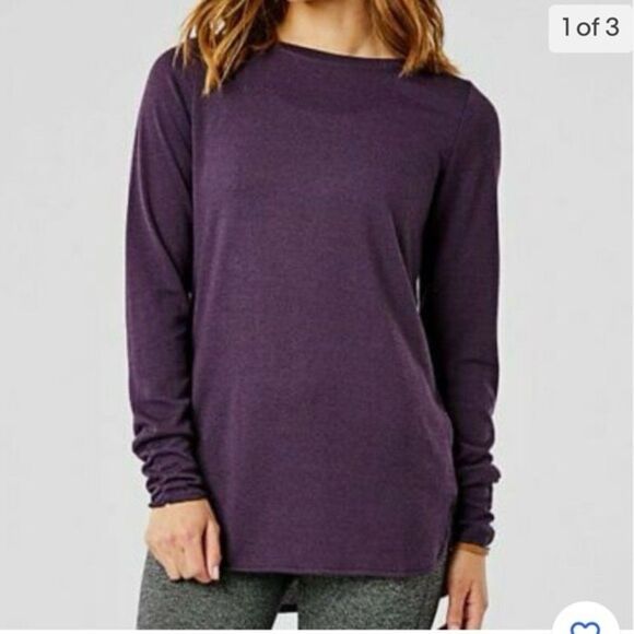 CARVE DESIGNS CHELSEA TOP LONG SLEEVE MEDIUM - Picture 1 of 6